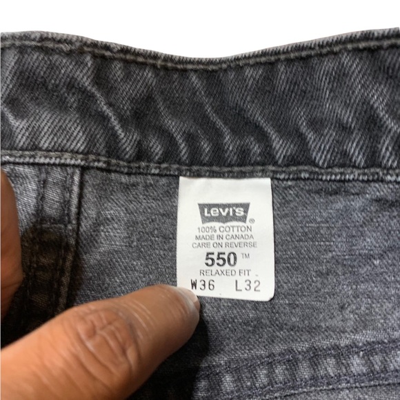 Vintage Levi’s 550 Relaxed Fit Black Denim Jeans - Picture 4 of 4